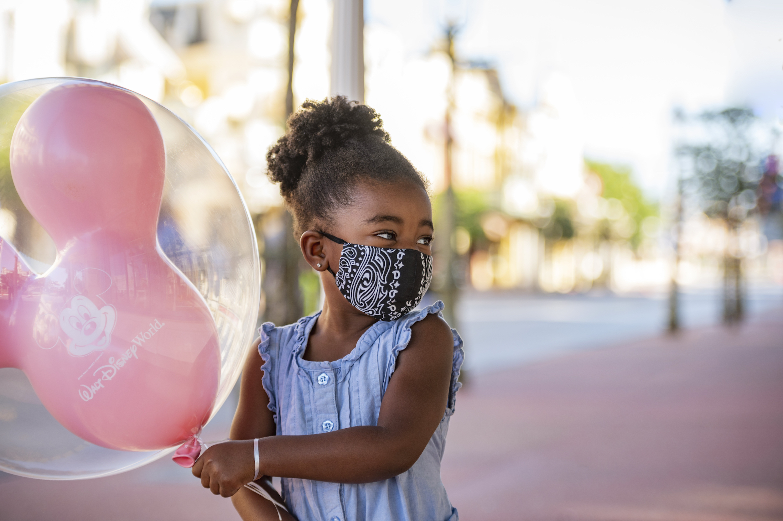 mask wearing at disney world