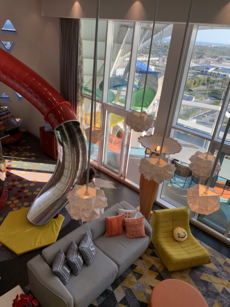 ultimate family suite slide